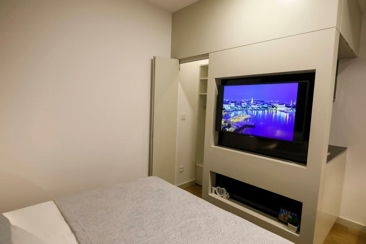 Le Soleil Rooms Split Exterior photo