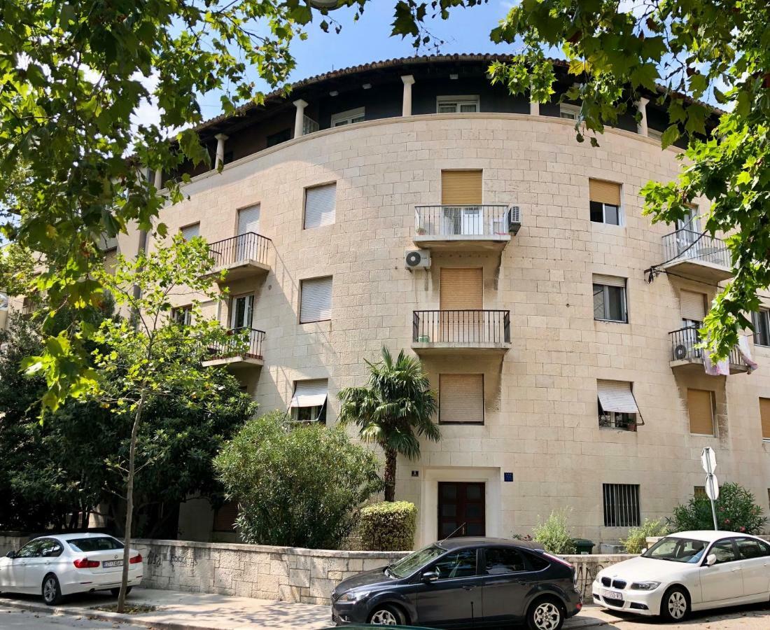 Le Soleil Rooms Split Exterior photo